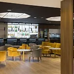 卡昂蔚蓝之珠美居酒店 酒店 4*