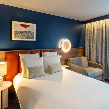 Mercure Cote De Nacre Отель 4*