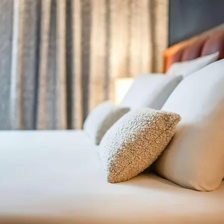Mercure Cote De Nacre 4* קאין