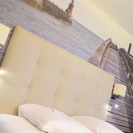 Mercure Cote De Nacre