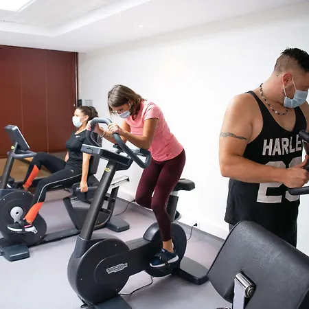 מלון Mercure Cote De Nacre