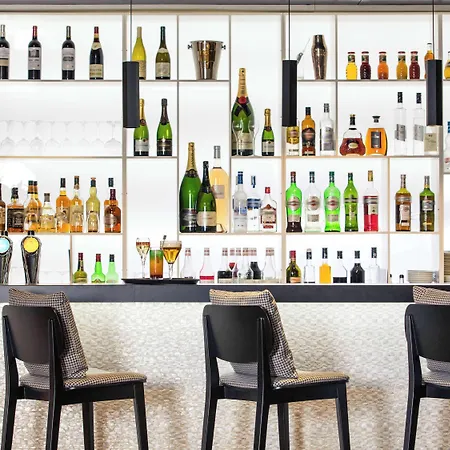 Hotel Mercure Cote De Nacre 4*