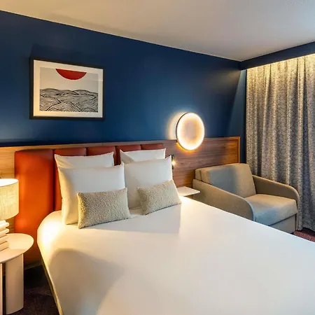 Hotel Mercure Cote De Nacre 4*