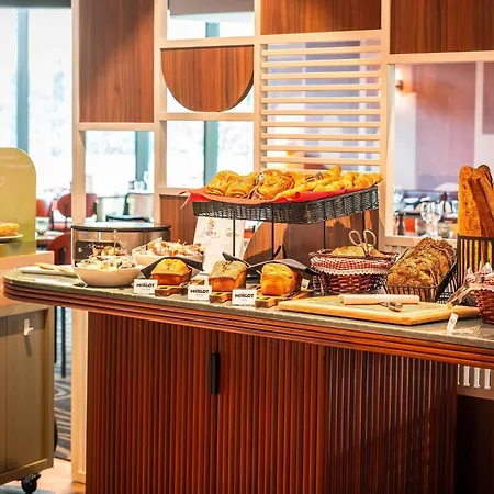 Mercure Cote De Nacre Hotel