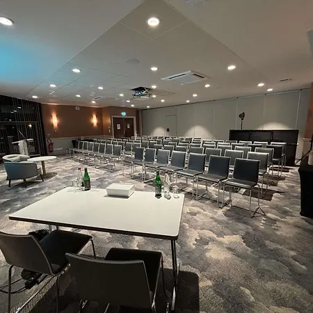 Mercure Cote De Nacre Hotel 4*