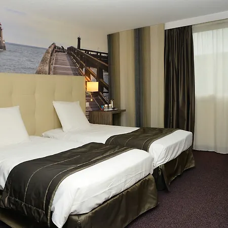 Отель Mercure Cote De Nacre