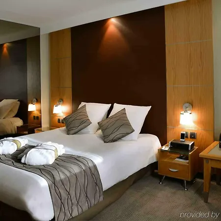 Mercure Cote De Nacre Отель