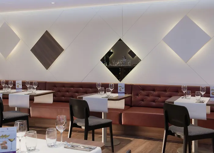 卡昂蔚蓝之珠美居酒店