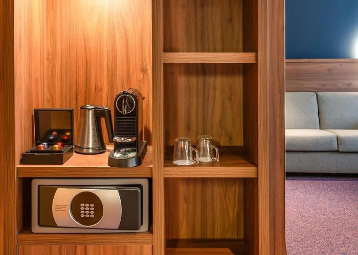 Mercure Cote De Nacre 4* カーン