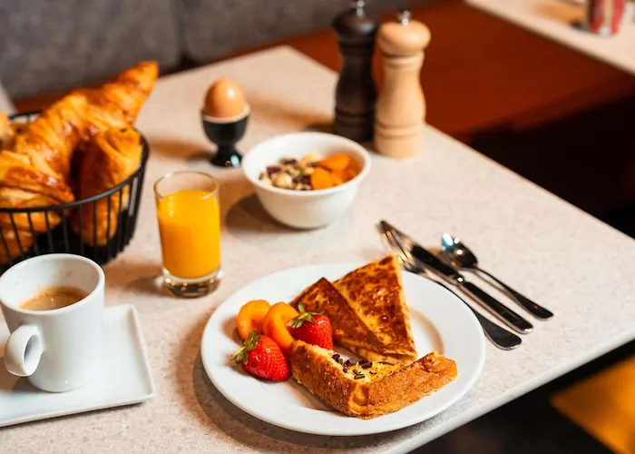 ホテル Mercure Cote De Nacre カーン