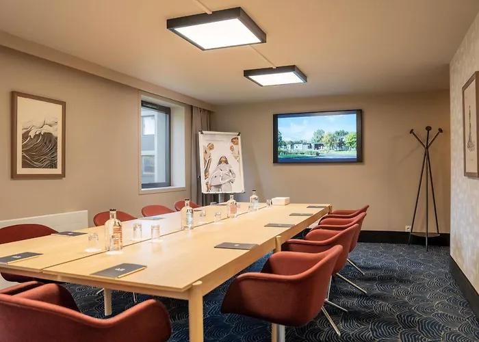 Mercure Cote De Nacre ホテル 4*